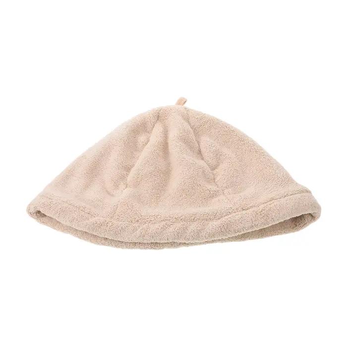 Chapeau de sauna kaki traditionnel isolé
