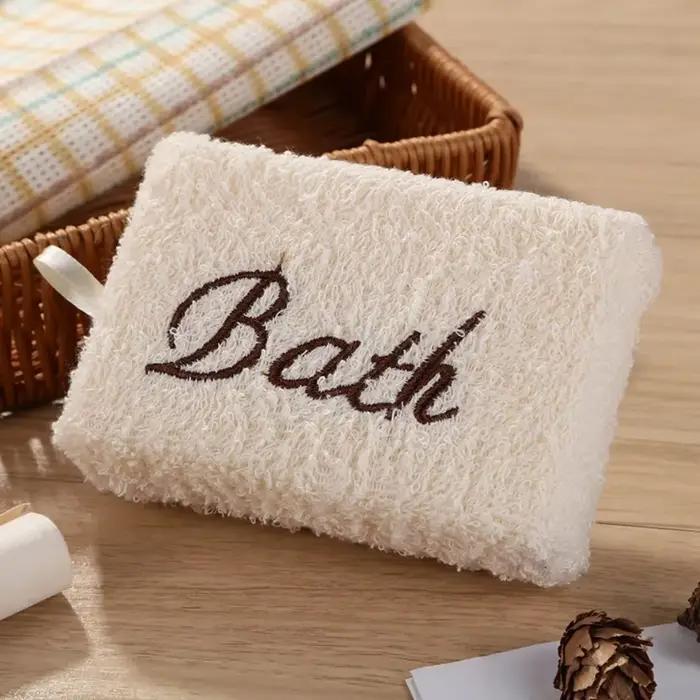 Éponge de bain en lin douce et exfoliante pour une peau radieuse et une expérience de bain relaxante ``` 此响应遵循了提供的指导原则，包括使用正确的HTML标签结构，并避免了任何未列出的特征或不必要的信息。