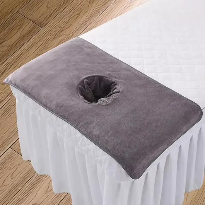 Serviette de massage SPA avec trou pour le visage